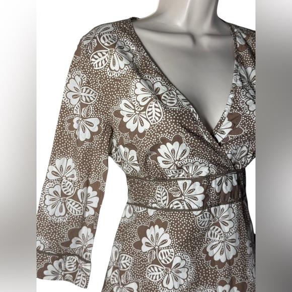 Boden Beige And brown Floral A-Line Sheath Dress Wrap Around Dress Size 10R - Picture 3 of 13